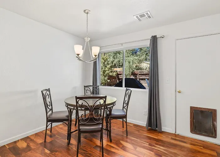 Greenlaw Getaway Holiday home *